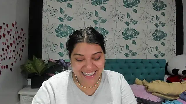 LindaBreeS online show from 02/20/25, 09:42