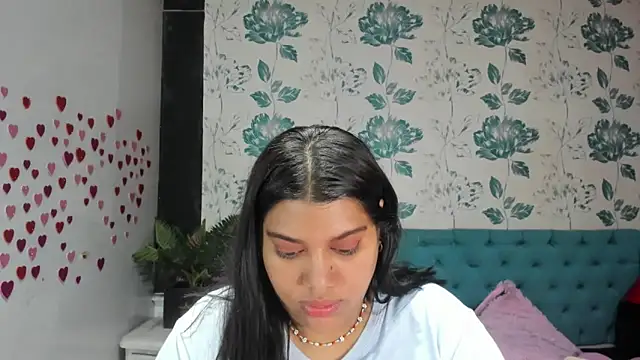 LindaBreeS online show from 03/10/25, 05:39