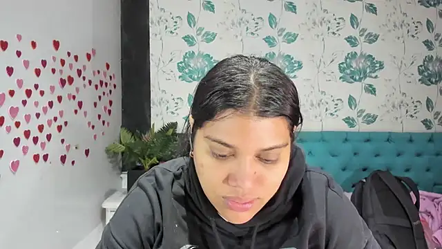 LindaBreeS online show from 03/12/25, 02:23