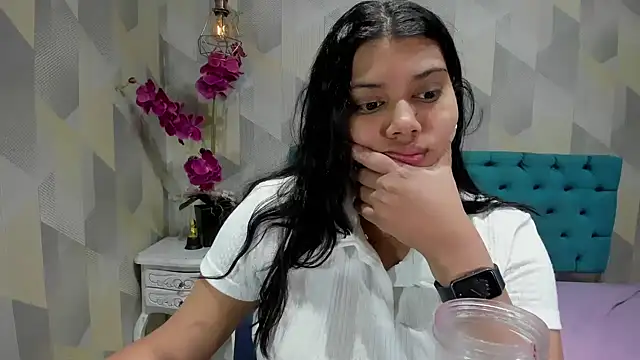 LindaBreeS online show from 10/15/25, 02:39