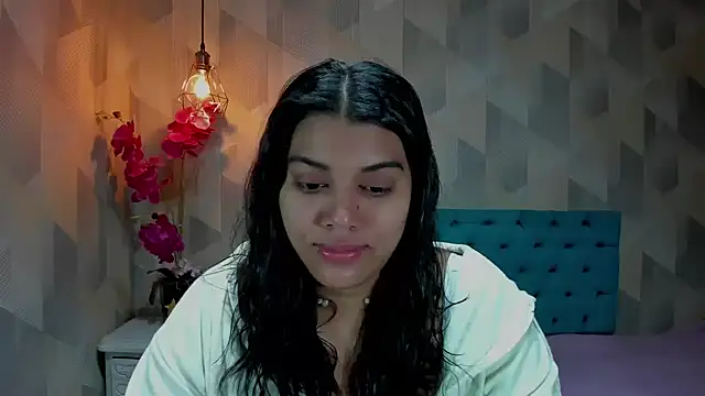 LindaBreeS online show from 01/12/26, 03:06