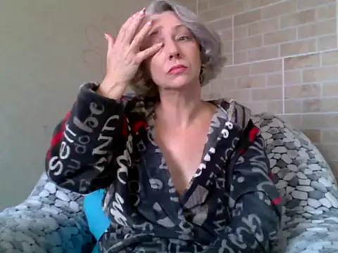 Lorie Carrie online show from 11/02/25, 09:11