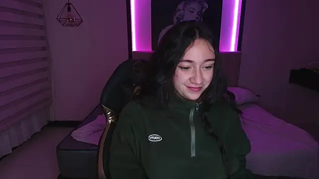 Andrea Ramos online show from 02/11/25, 06:51