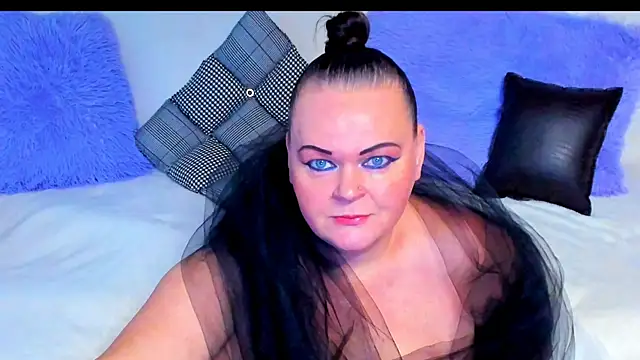 Snapshot of MilanaBiegert chatting on 10/14/25, 05:19 MilanaBiegert online show from 10/14/25, 05:19