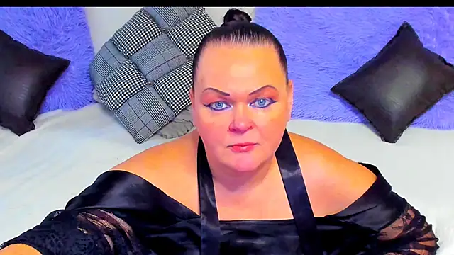 MilanaBiegert online show from 11/03/25, 12:50