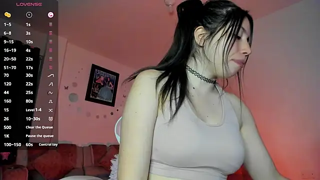 Snapshot of katty_snow chatting on 03/05/25, 12:38 katty snow online show from 03/05/25, 12:38