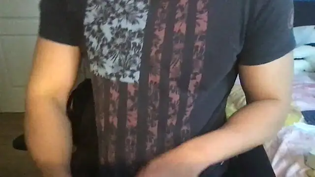 jungcock3210 online show from 10/06/25, 01:52