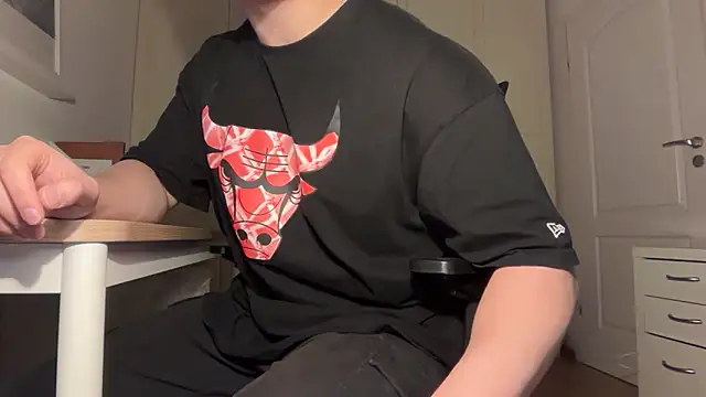 jungcock3210 online show from 02/03/26, 03:28