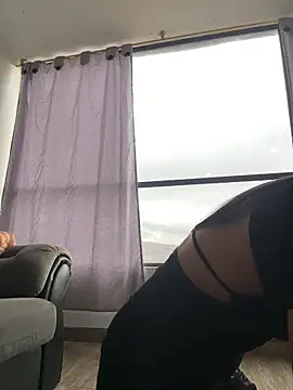 Nikothyna online show from 04/17/26, 08:34