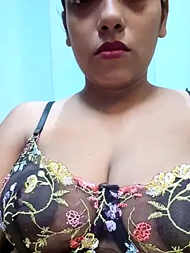 sexyindi couple online show from 04/23/26, 05:52