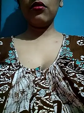 sexyindi couple online show from 04/25/26, 11:02