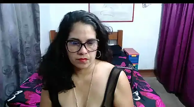 Mistresskloe01 online show from 12/12/24, 12:44