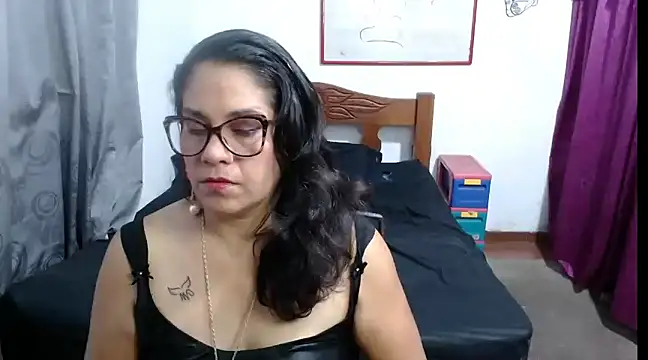 Mistresskloe01 online show from 02/07/25, 12:28