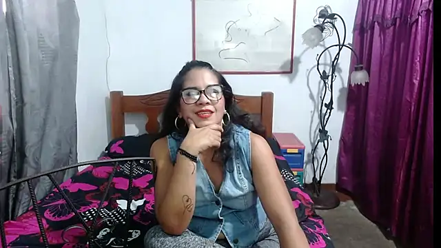 Mistresskloe01 online show from 03/14/25, 01:02