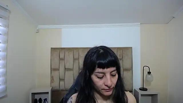 Snapshot of Naughty_Kittenm chatting on 09/16/25, 11:44 Naughty Kittenm online show from 09/16/25, 11:44