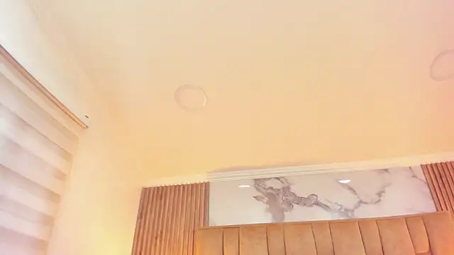 Naughty Kittenm online show from 05/12/26, 10:56