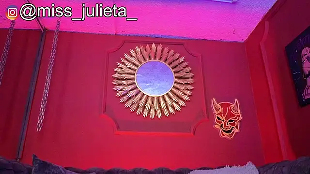 Snapshot of Julieta_Russell chatting on 07/01/26, 11:56 Julieta Russell online show from 07/01/26, 11:56