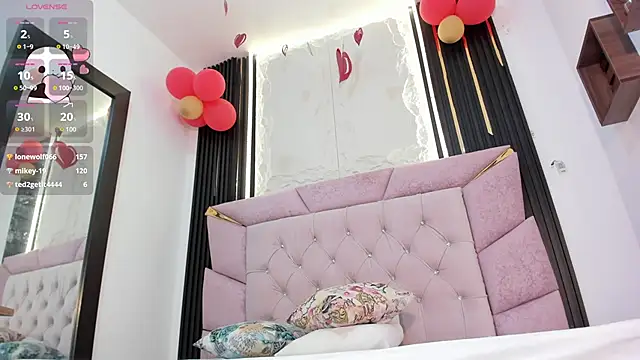 laurem-paulette online show from 02/18/25, 07:30