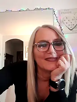 kikkastar online show from 12/16/24, 01:43