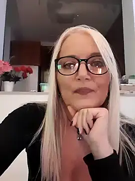 kikkastar online show from 01/02/25, 08:24