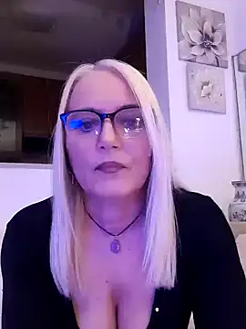 kikkastar online show from 02/04/25, 07:44