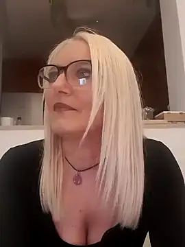 kikkastar online show from 02/09/25, 08:34