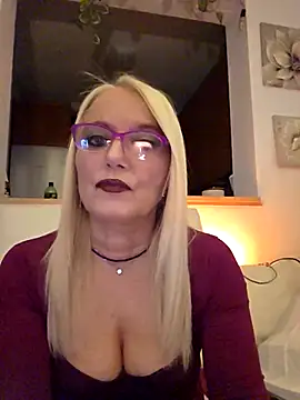 kikkastar online show from 11/30/25, 08:57