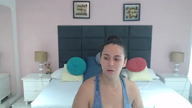 Snapshot of MadisonJenner chatting on 01/09/25, 11:25 MadisonJenner online show from 01/09/25, 11:25