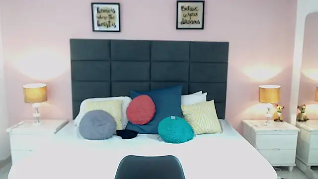 Snapshot of MadisonJenner chatting on 03/06/25, 05:33 MadisonJenner online show from 03/06/25, 05:33