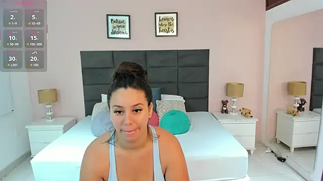 MadisonJenner online show from 11/23/25, 11:10