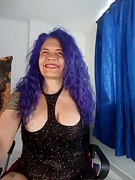 Snapshot of freyadevil333 chatting on 01/11/25, 01:22 freyadevil333 online show from 01/11/25, 01:22