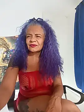 Snapshot of freyadevil333 chatting on 02/16/25, 10:32 freyadevil333 online show from 02/16/25, 10:32