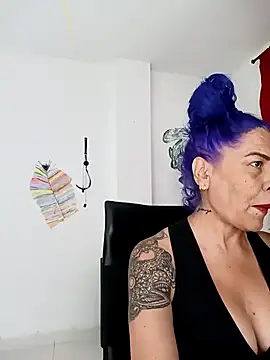 Snapshot of freyadevil333 chatting on 09/24/25, 06:06 freyadevil333 online show from 09/24/25, 06:06