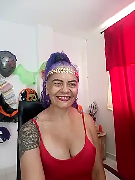Snapshot of freyadevil333 chatting on 10/13/25, 02:39 freyadevil333 online show from 10/13/25, 02:39