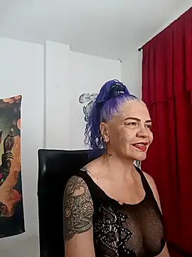 freyadevil333 online show from 10/26/25, 08:53