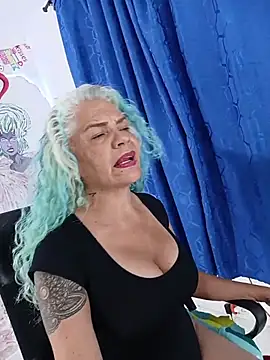 freyadevil333 online show from 03/04/26, 01:11