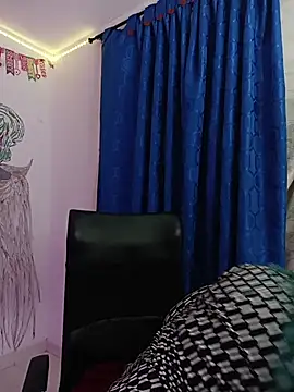 freyadevil333 online show from 03/18/26, 10:07