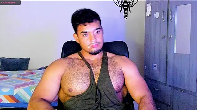 Snapshot of Big_furry_bear13 chatting on 01/24/25, 09:17 Big furry bear13 online show from 01/24/25, 09:17