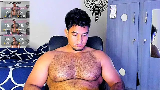 Snapshot of Big_furry_bear13 chatting on 03/08/25, 06:43 Big furry bear13 online show from 03/08/25, 06:43