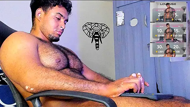 Snapshot of Big_furry_bear13 chatting on 03/08/25, 09:50 Big furry bear13 online show from 03/08/25, 09:50