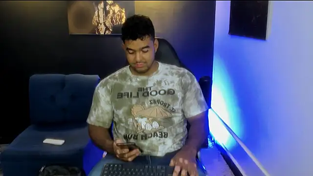 Big furry bear13 online show from 11/05/25, 04:23