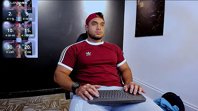 Big furry bear13 online show from 03/31/26, 06:47