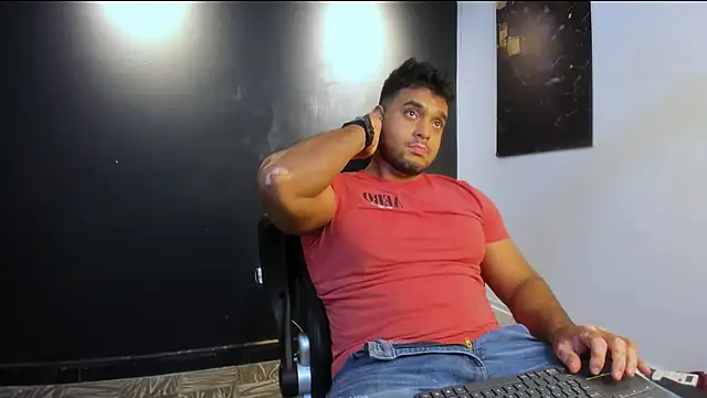 Big furry bear13 online show from 04/11/26, 05:12