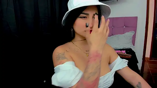 sunshine uwu22 online show from 09/15/25, 06:52