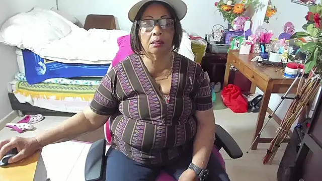 Mrs mommy  online show from 09/21/25, 11:17
