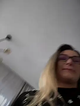 Snapshot of HotXMom chatting on 01/07/25, 11:16 HotXMom online show from 01/07/25, 11:16