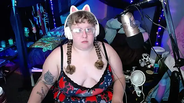 FatVeronica online show from 01/27/25, 03:26