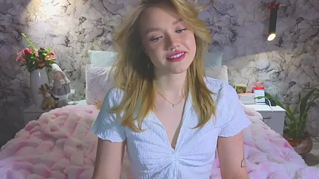 Aurora Golden1 online show from 02/02/26, 02:38