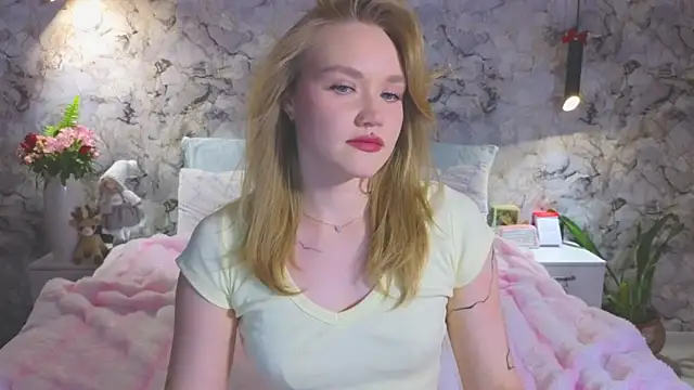 Aurora Golden1 online show from 02/05/26, 03:27