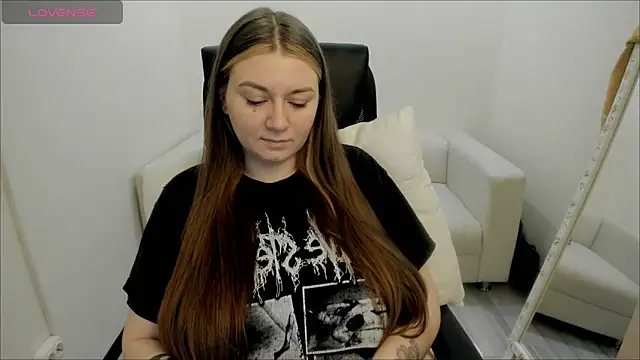 AlisaBacker online show from 01/08/25, 09:44